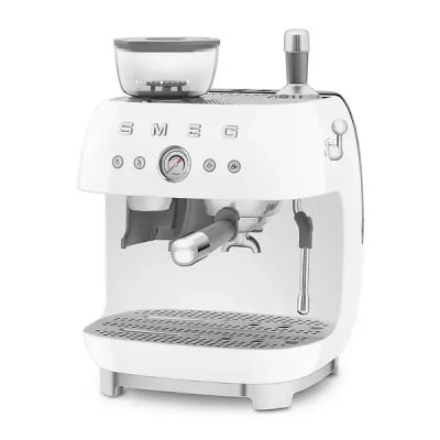 Кофемашина-эспрессо со встроенной кофемолкой SMEG EGF03WHEU